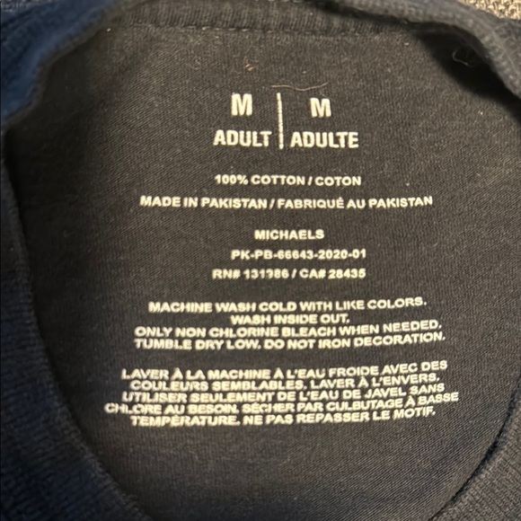 Michaels Black Short Sleeve Tee with Vintage Graphic - Picture 4 of 4